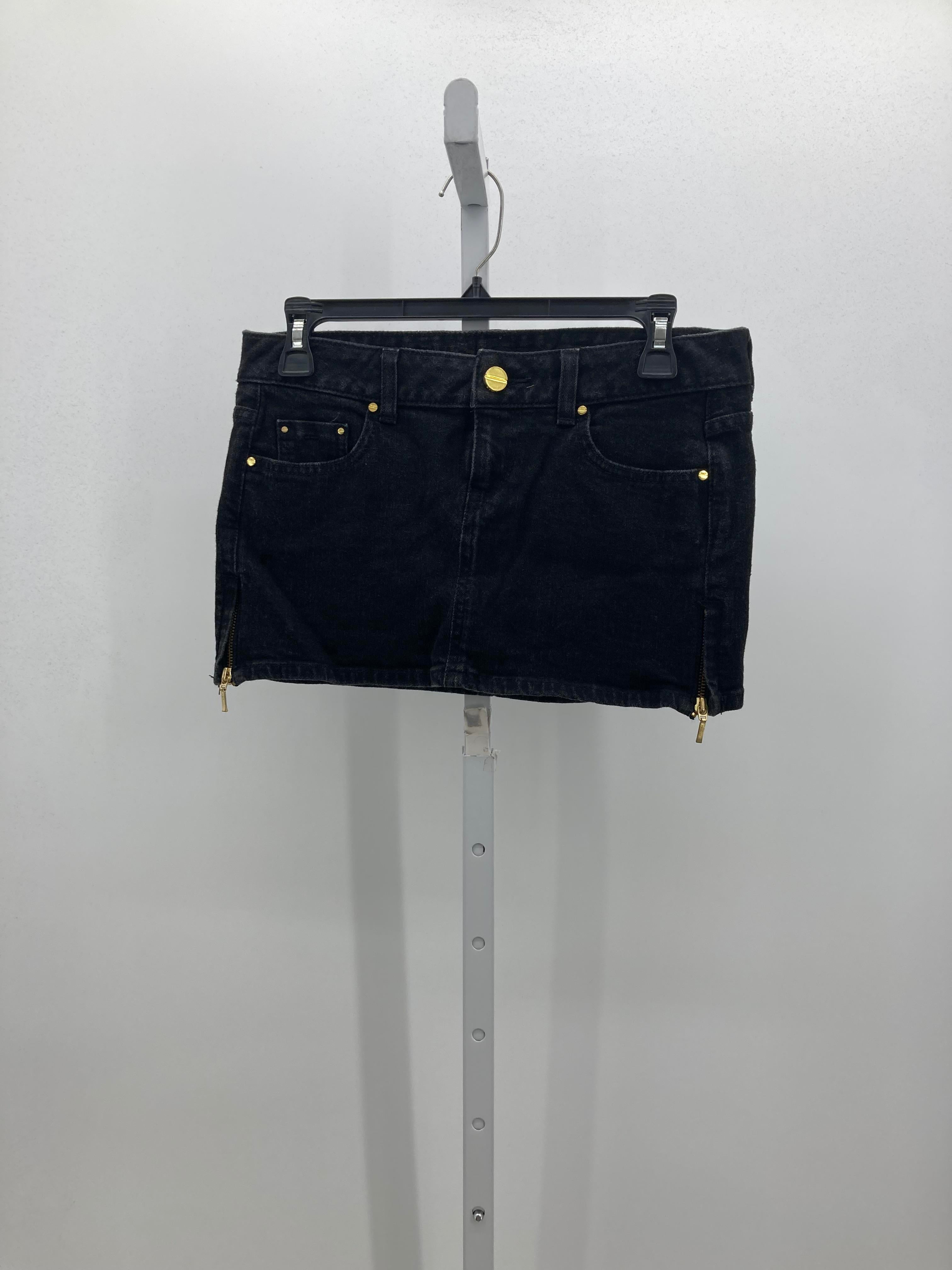 Guess Size 5 Juniors Skirt