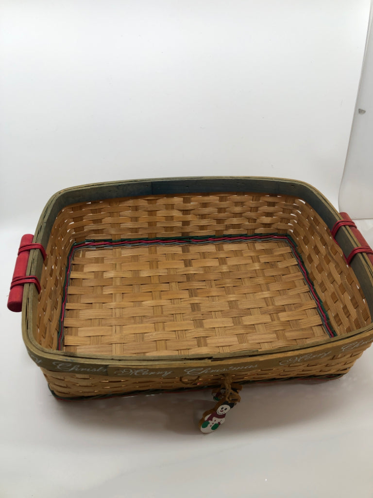 MERRY CHRISTMAS BASKET W/WOOD CHARMS.