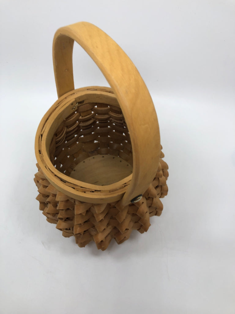 CURL WEAVE BASKET W/HANDLE.