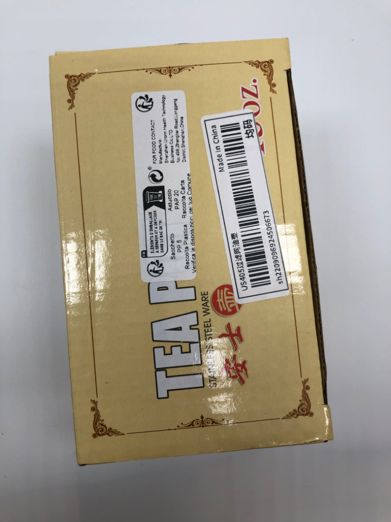 STAINLESS STEEL TEAPOT IN BOX.