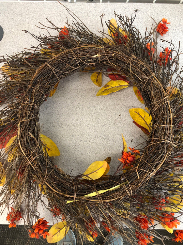 ORANGE FALL LEAVES WREATH.