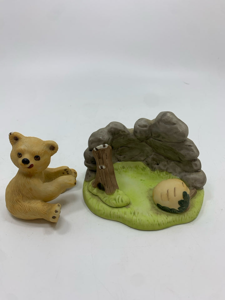2PC WOODLAND SURPRISES BEAR FRANKLIN PORCELAIN FIGURINE.