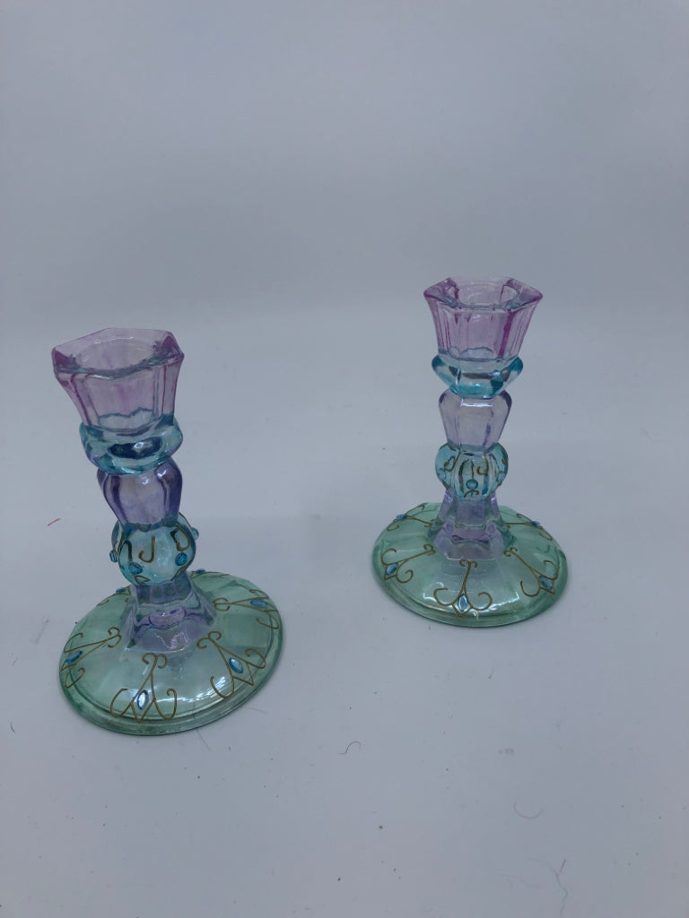 2 TAPER CANDLE HOLDER W PURPLE AND LIGHT BLUE HOLDER.