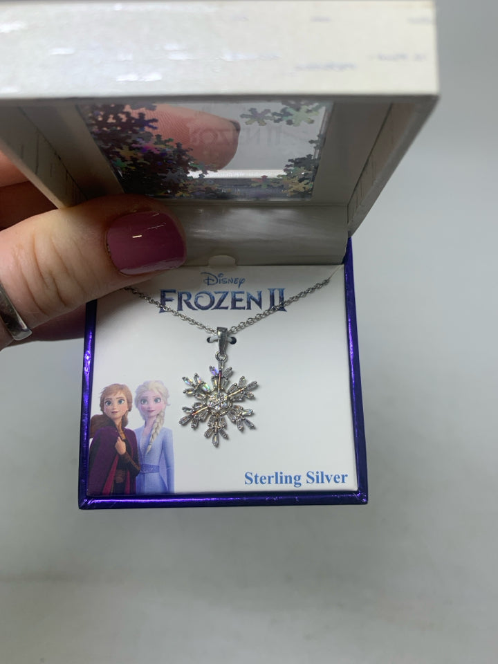 FROZEN II SNOW FLAKE STERLING SILVER