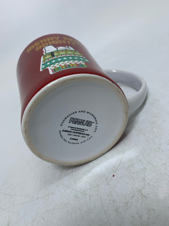 RED MERRY AND BRIGHT SNOOPY MUG.