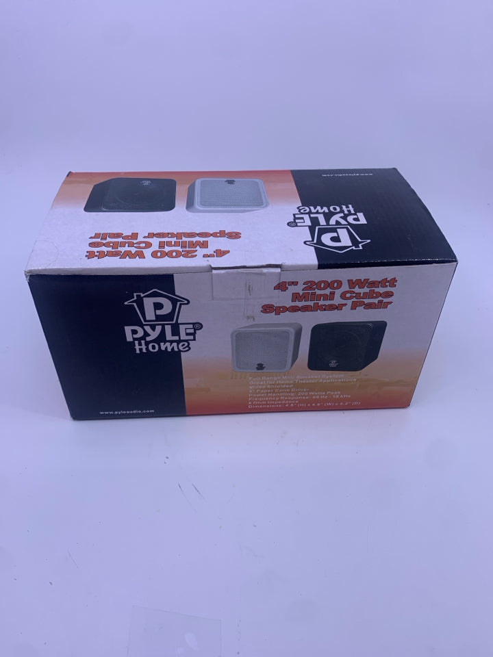 NIB MINI SPEAKER PAIR.