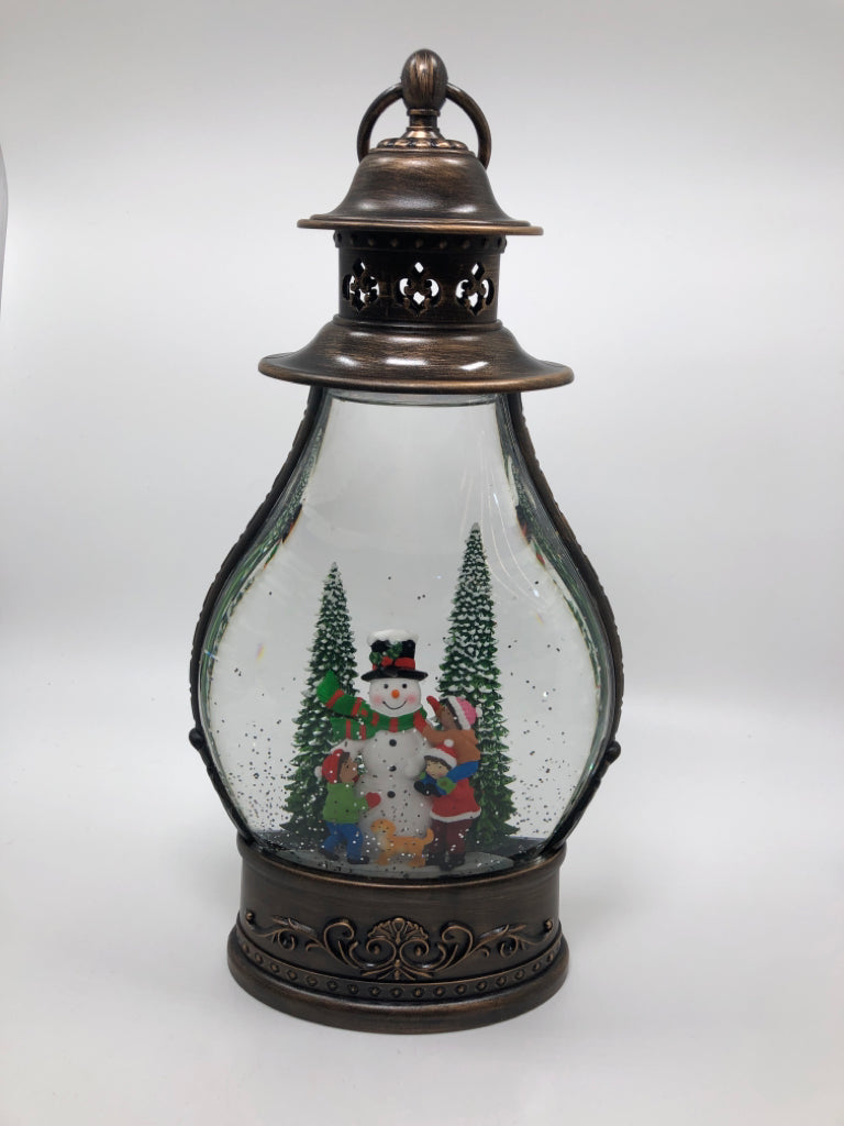SNOWMAN SNOWGLOBE LANTERN.