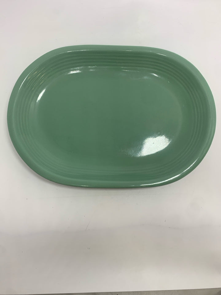 TEAL OVAL CERAMIC SERVING DISH.
