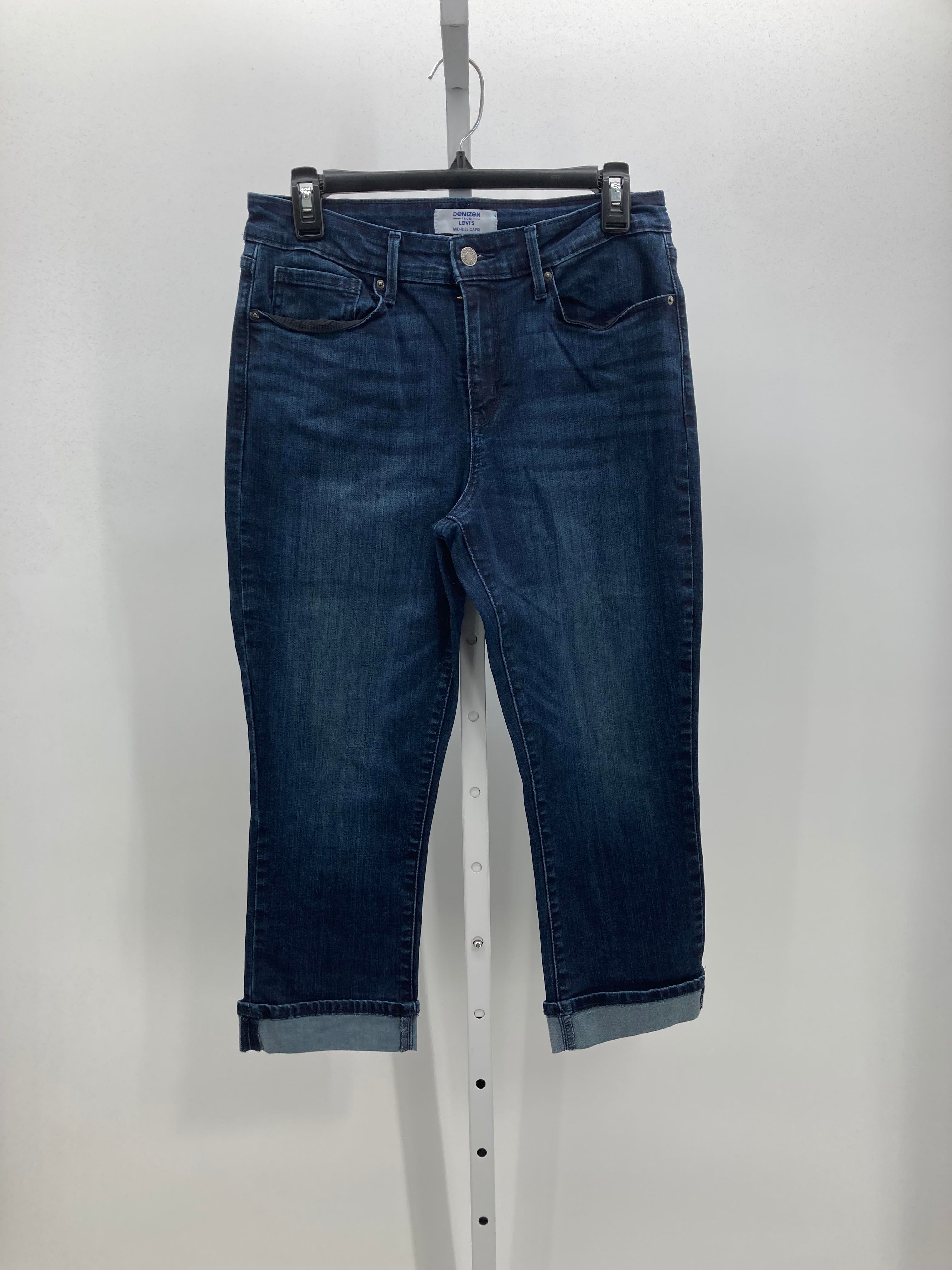 Levis Size 10 Misses Capri Pants