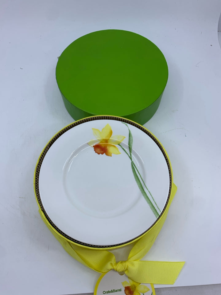 4 BLOSSOM FLORAL PLATES.