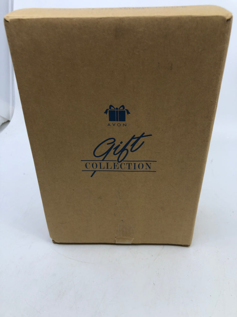 NIB ANGEL CHRISTMAS TREE TOPPER