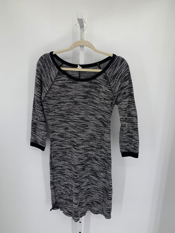 Old Navy Size Small Misses Long Sleeve Dress