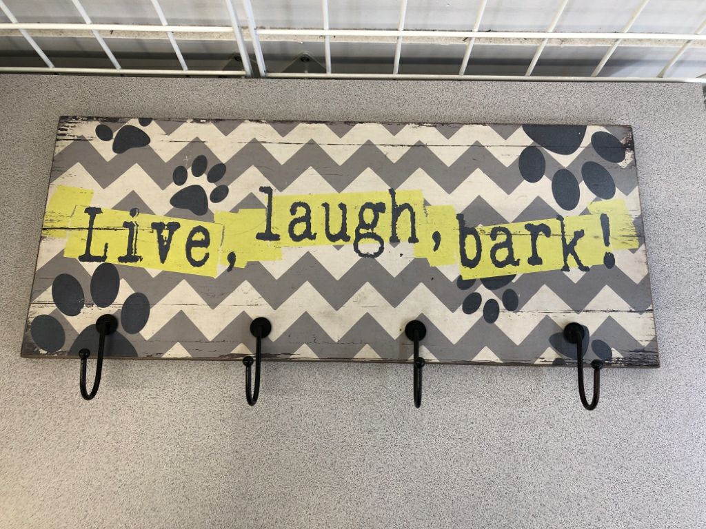 LIVE LAUGH BARK WOOD WALL COAT HOOKS.