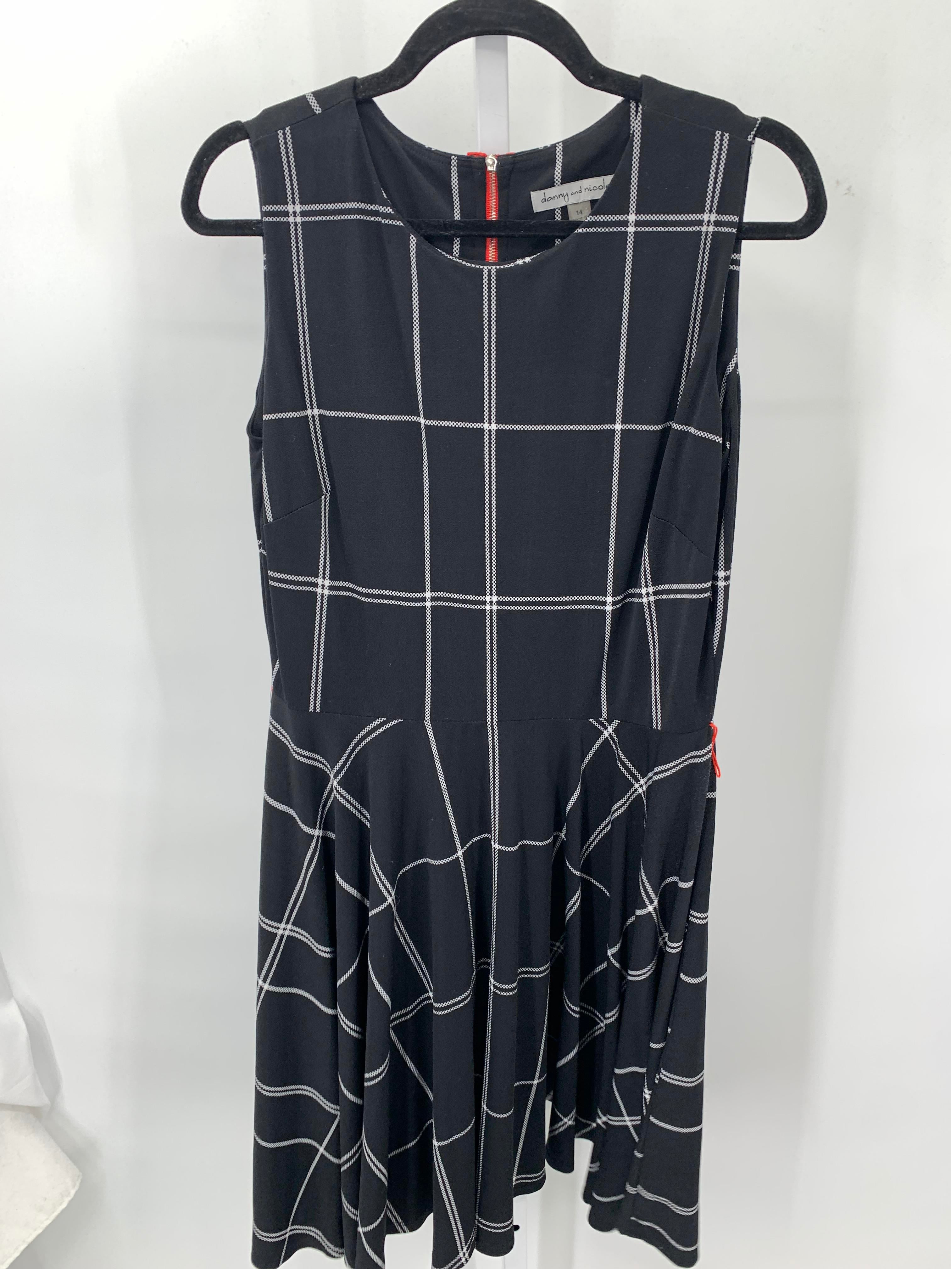 Danny & Nicole Size 14 Misses Sleeveless Dress
