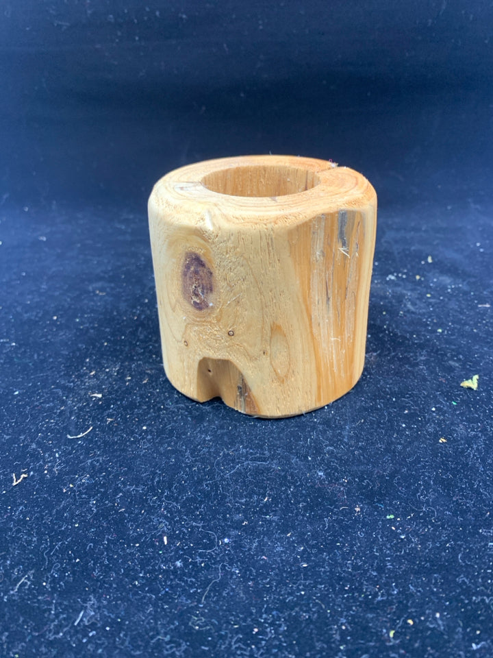 HAND CARVED WOOD TEA LIGHT HOLDER.