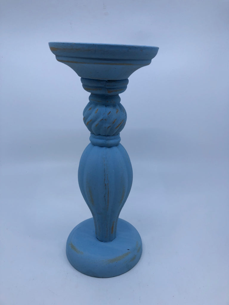 LIGHT BLUE PILLAR CANDLE HOLDER.