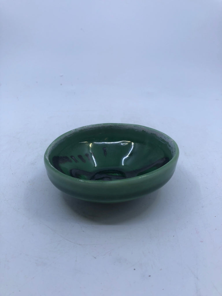 SMALL GREEN BOWL W BLACK ACCENTS.