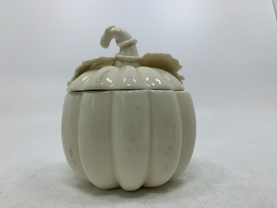 IVORY PUMPKIN COVERED CANDY DISH.