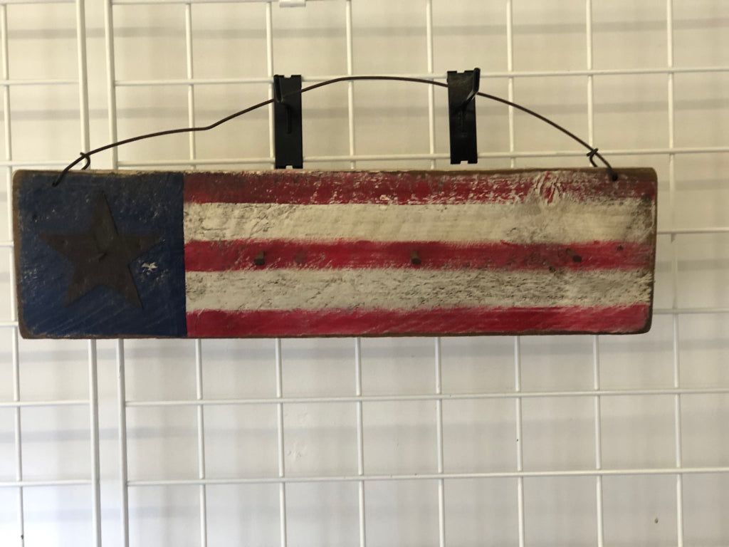 RUSTIC WOOD PAINTED FLAG W/ 4 NAIL HOOKS WALL ART.