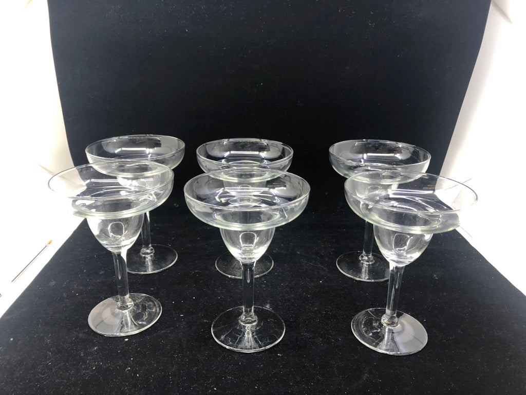 6 CLEAR GLASS MARGARITA GLASSES.