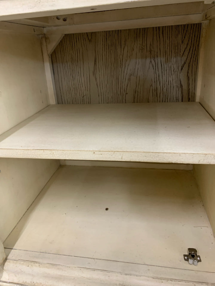 DISTRESSED CREME CABINET- 4 DOOR+ LIGHTS.
