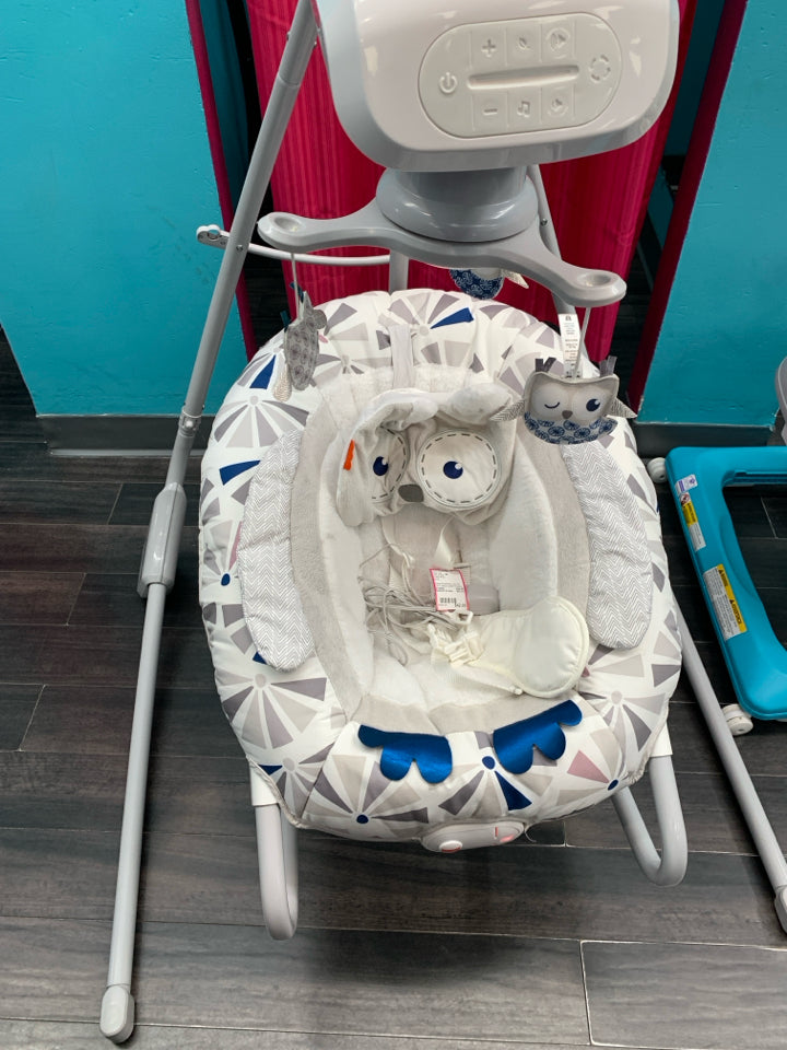 Fisher-Price® Owl Love You 2-in-1 Deluxe Cradle 'N Swing with Smart Connect™