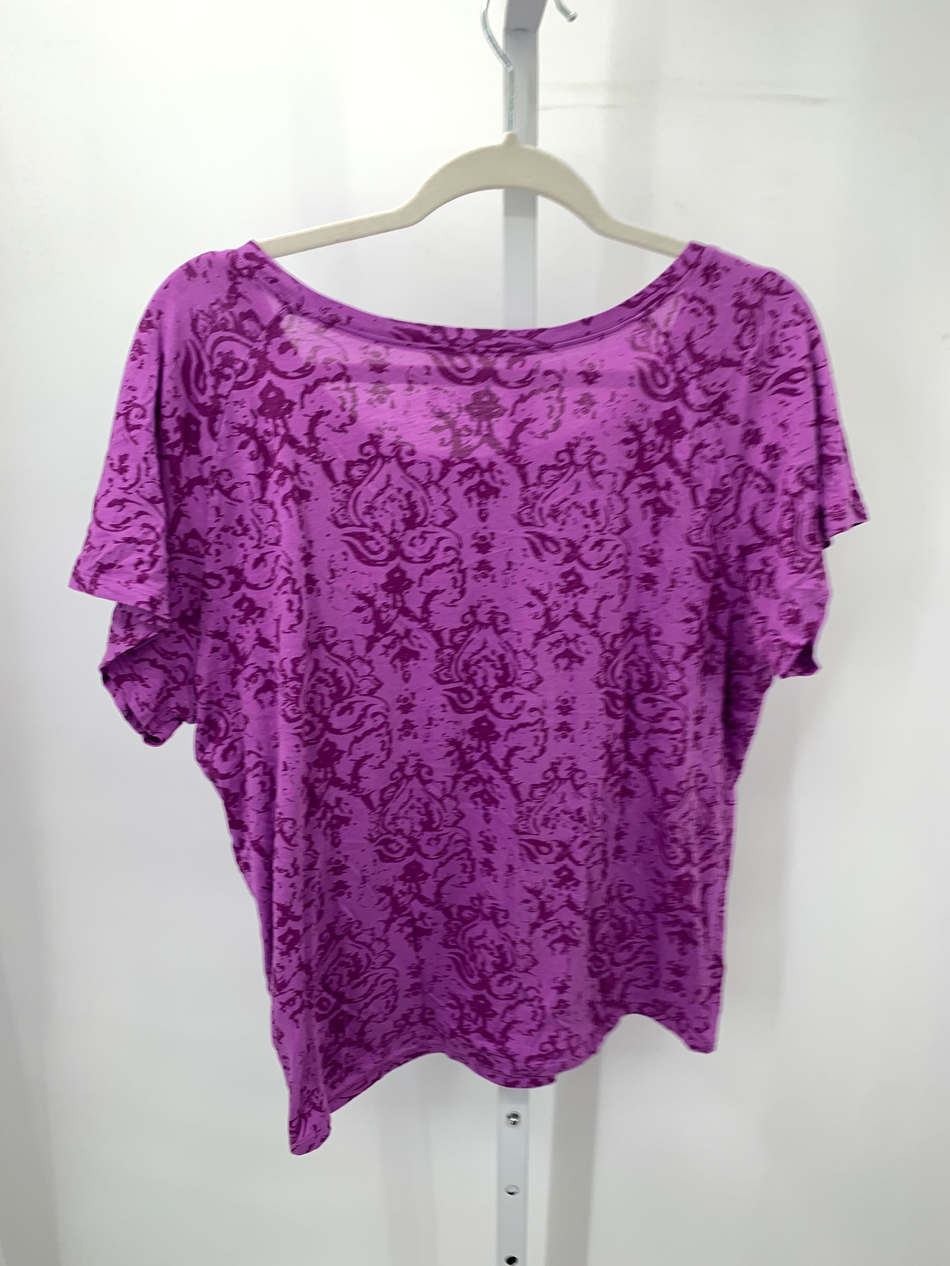 Size Extra Large Misses Short Sleeve Shirt