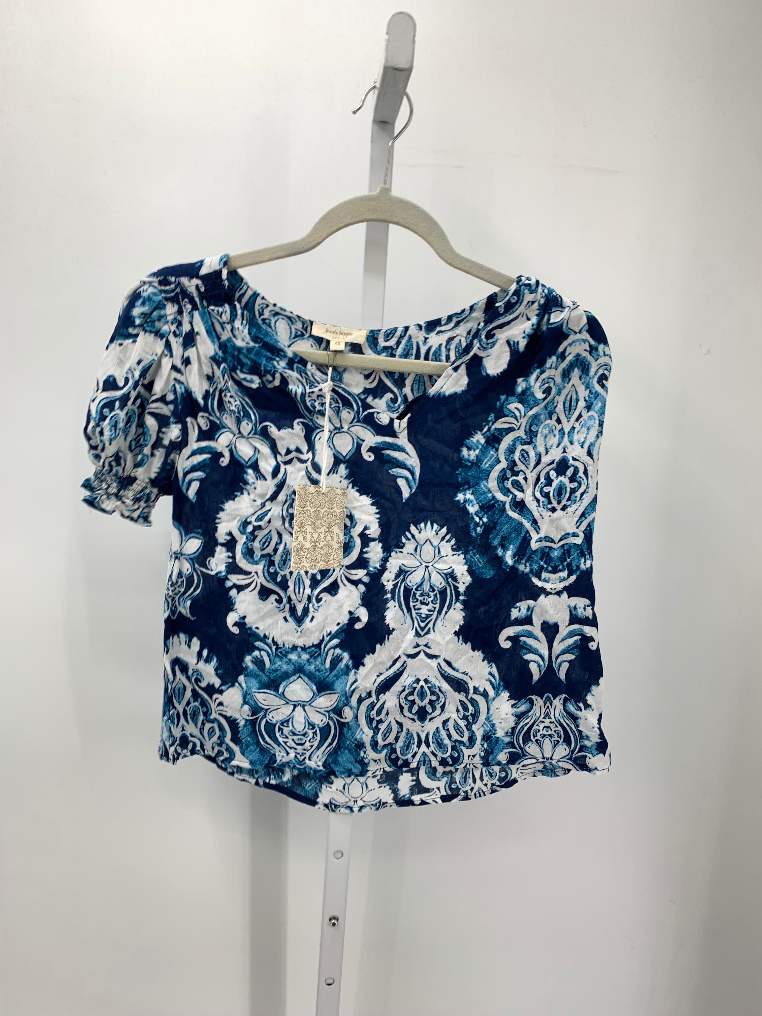 Size X Small Juniors Short Sleeve Shirt