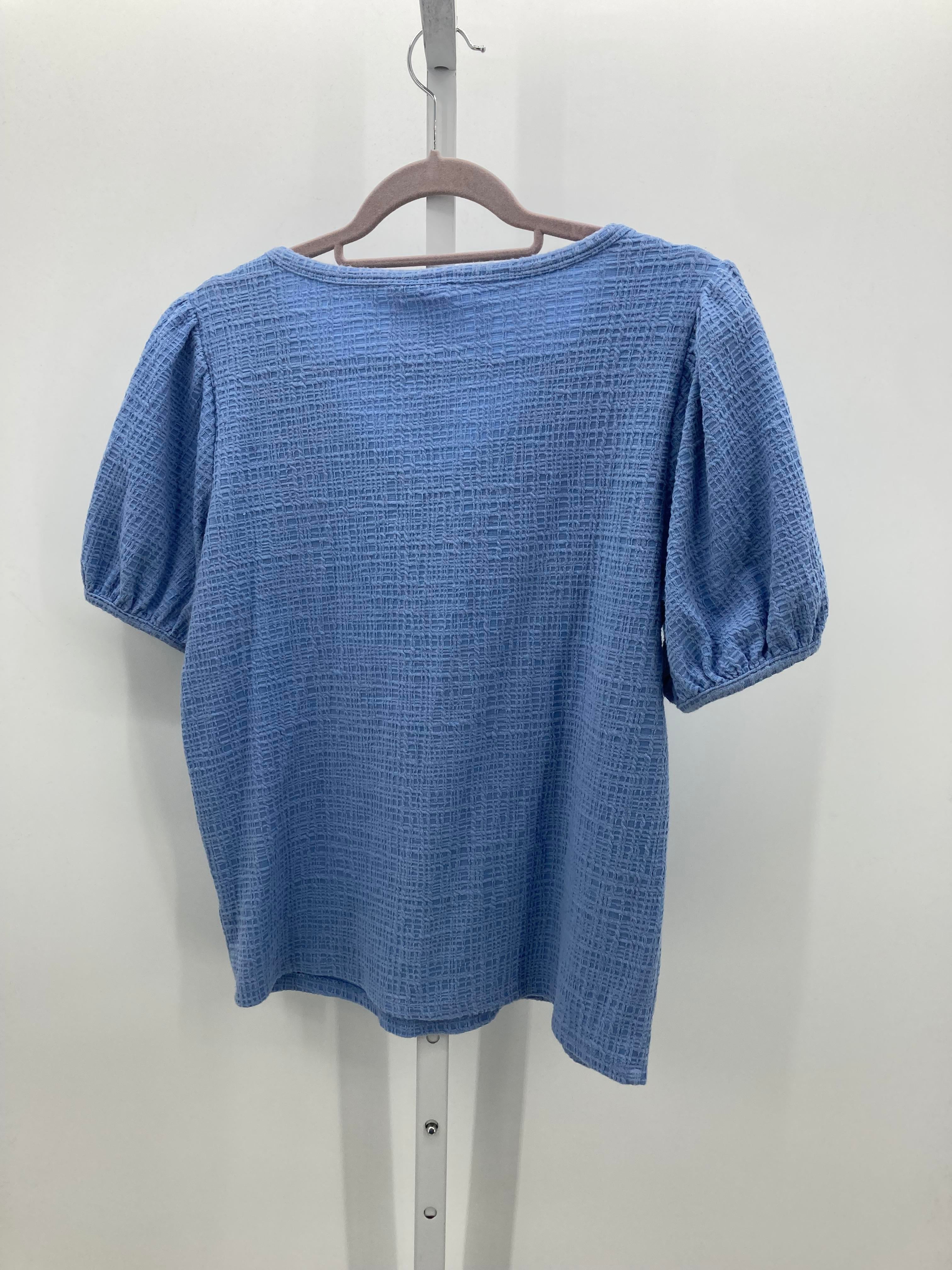 A.N.A. Size Medium Misses Short Sleeve Shirt