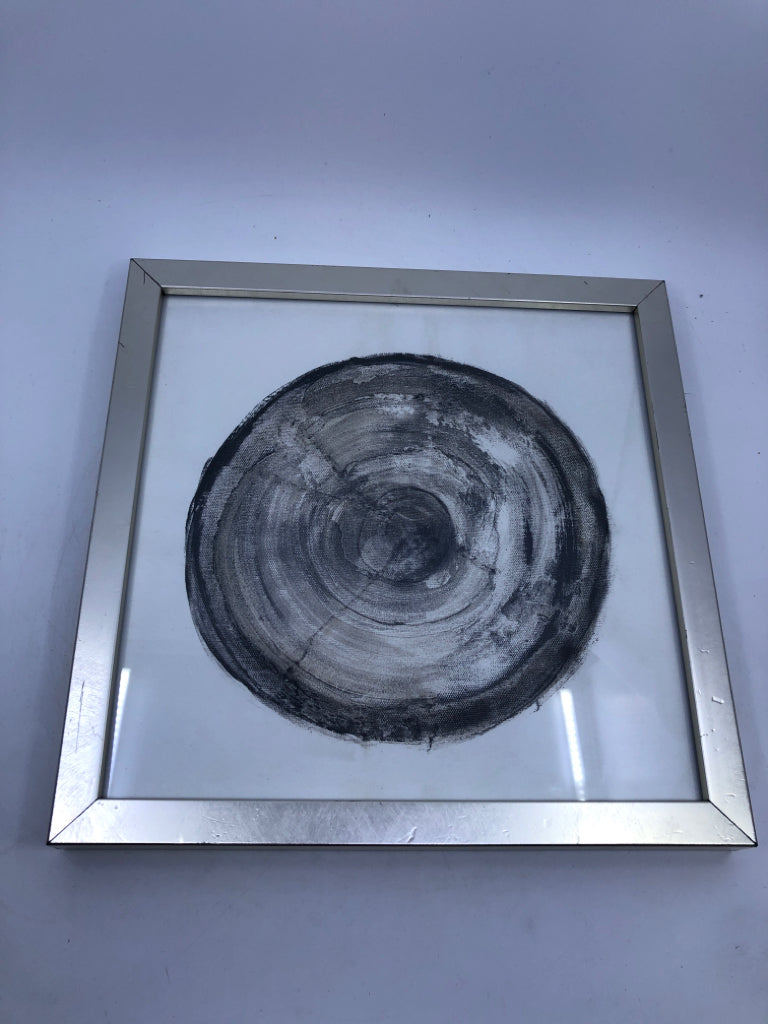 WOOD SLAB IN SILVER FRAME WALL ART.