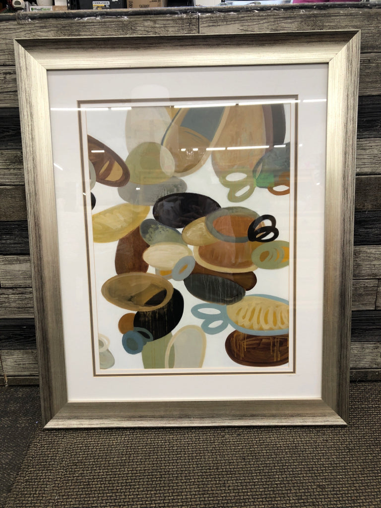 ABSTRACT COLORFUL WALL ART IN GREY FRAME.