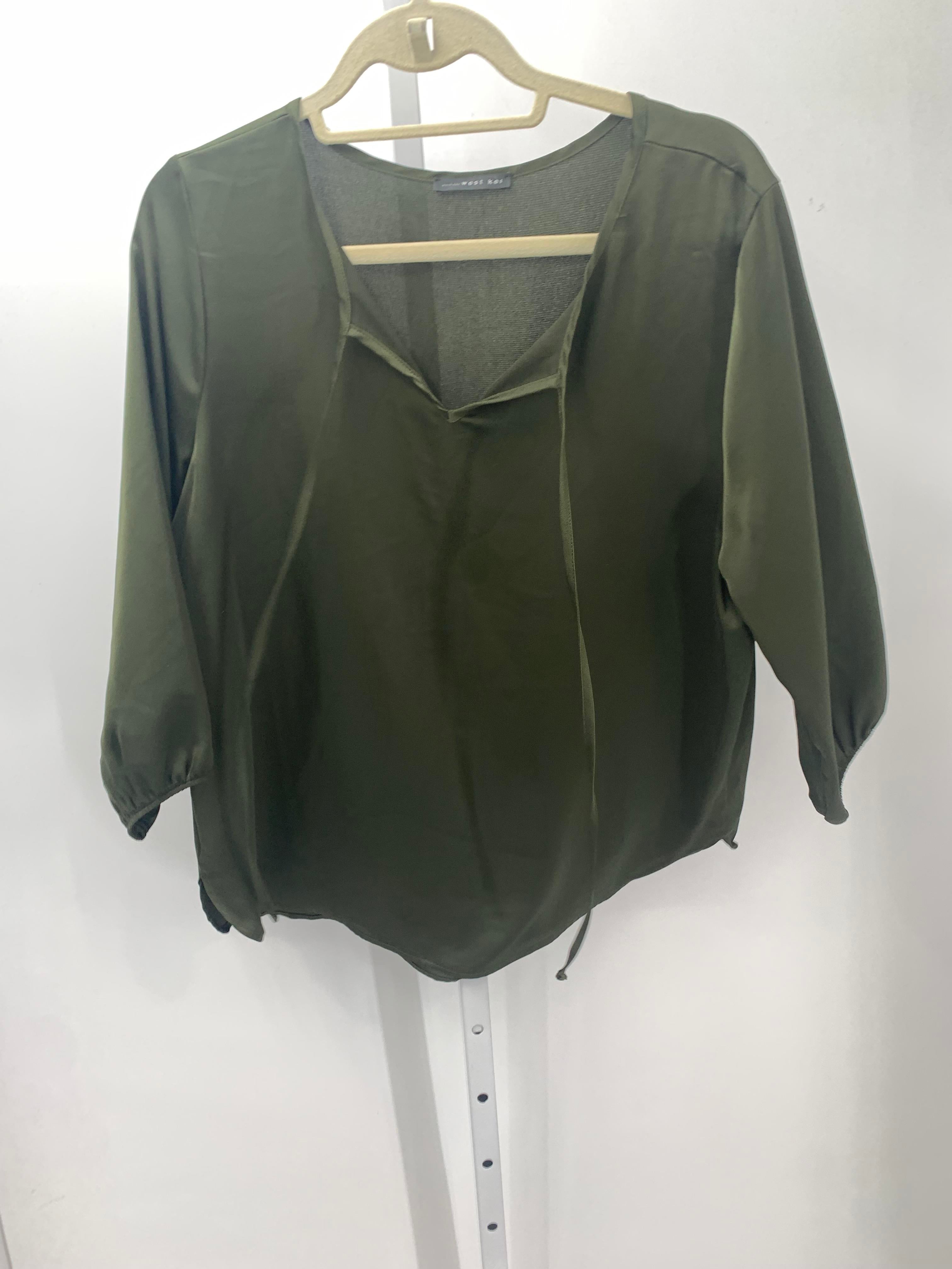 Size Large Misses 3/4 Sleeve Shirt