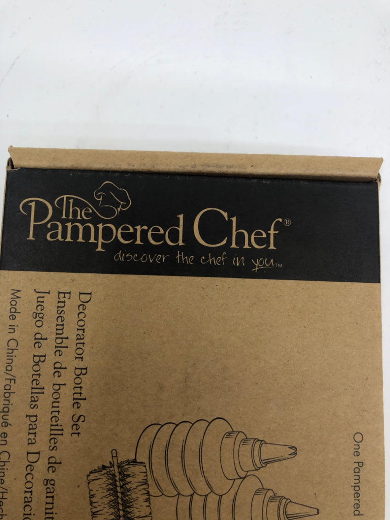 PAMPERED CHEF DECORATOR BOTTLE SET.