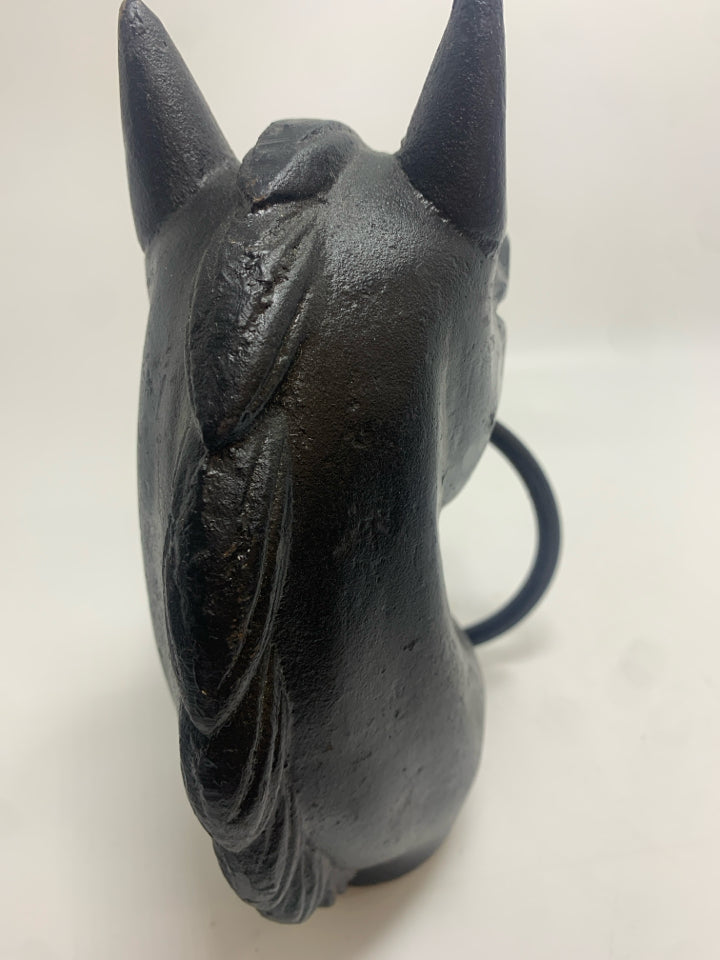 HEAVY METAL HORSE HEAD HITCHING POST TOPPER.