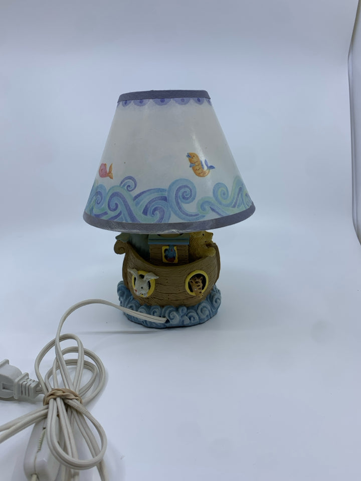SMALL NOAH'S ARK LAMP.