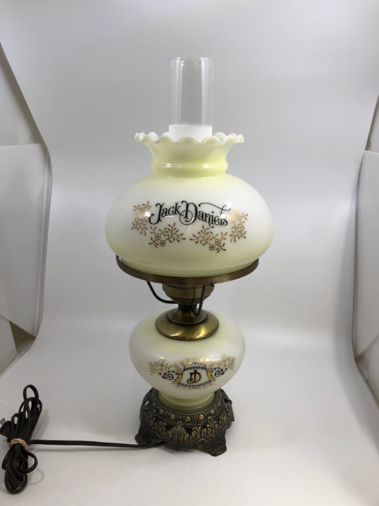 VTG JACK DANIELS HURRICANE LAMP.