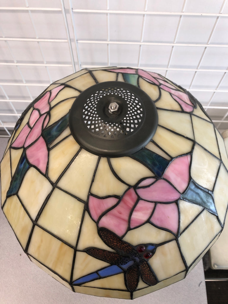 DRAGONFLY STAINED GLASS LAMP.