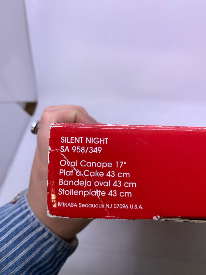 MIKASA HOLIDAY SILENT NIGHT GLASS SERVER.