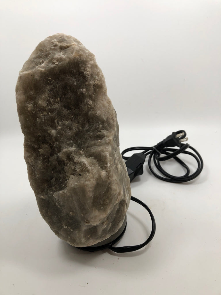 GREY SALT ACCENT LAMP
