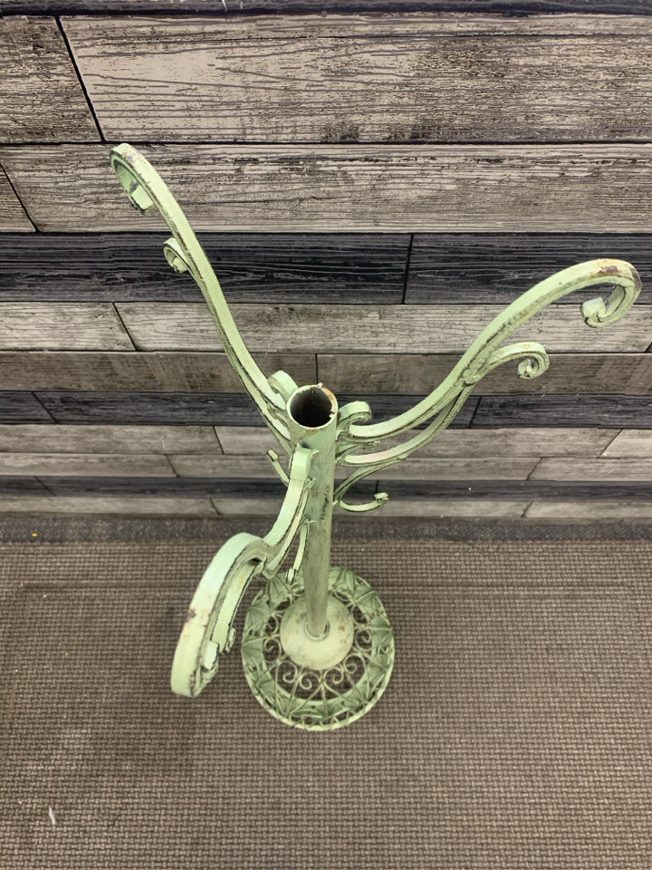 TALL GREEN DISTRESSED PLANT STAND.
