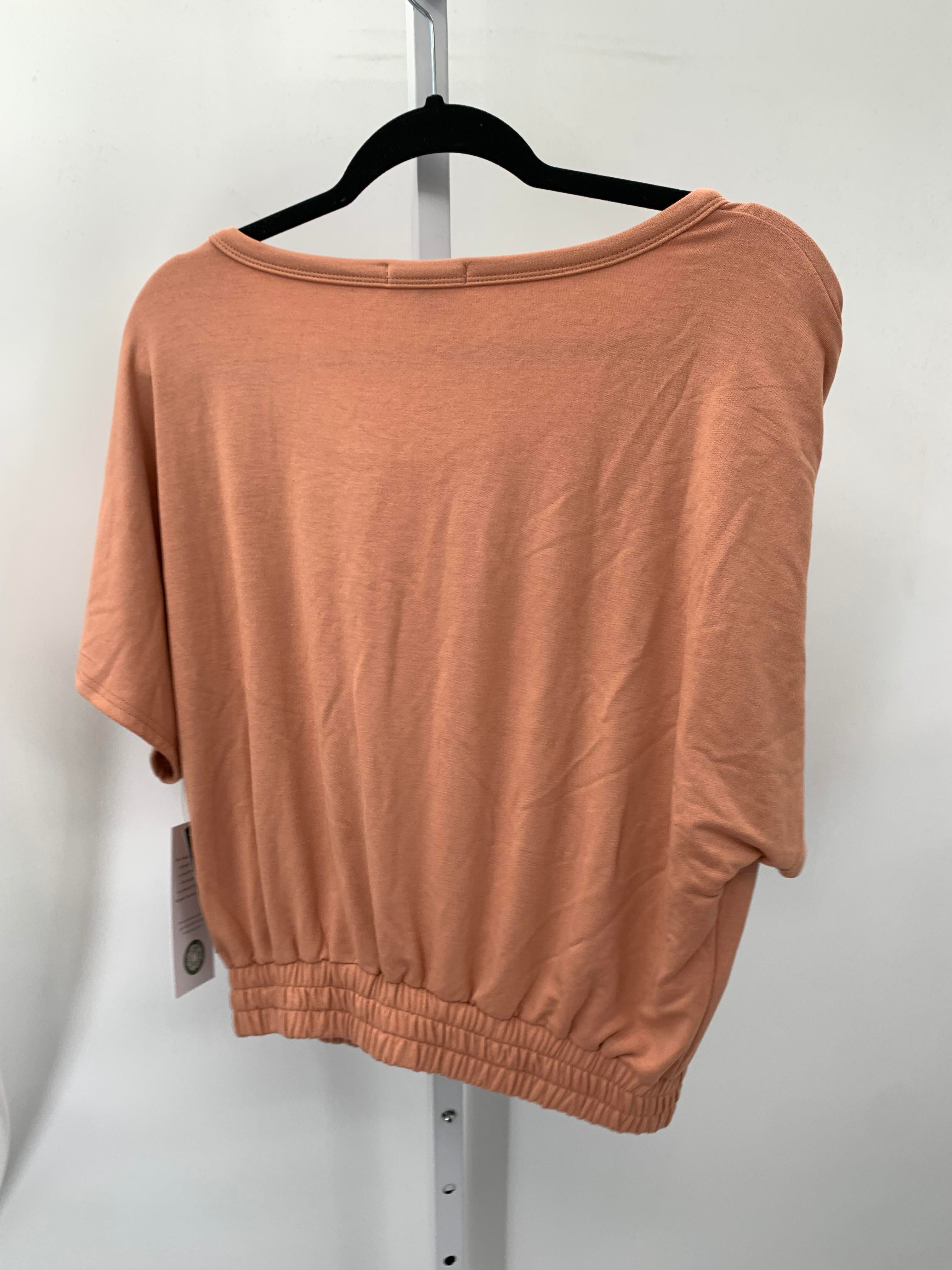 Threads4Thought Size Medium Misses Short Sleeve Shirt
