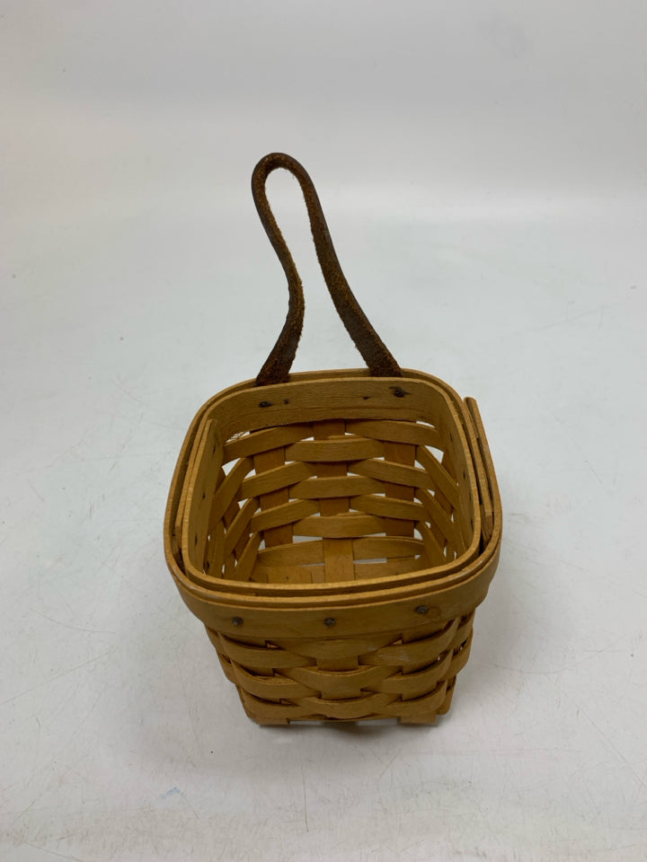 SMALL HANGING BASKET W/ LEATHER STRAP.