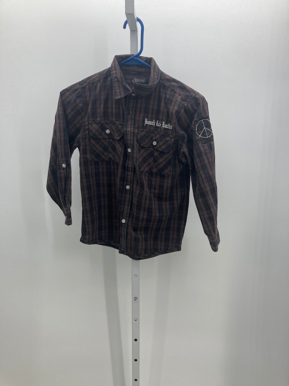 PLAID BTN DOWN
