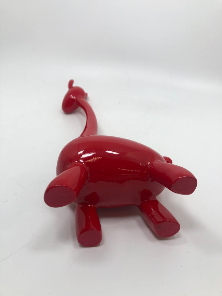 RED RESIN GIRAFFE SCULPTURE.