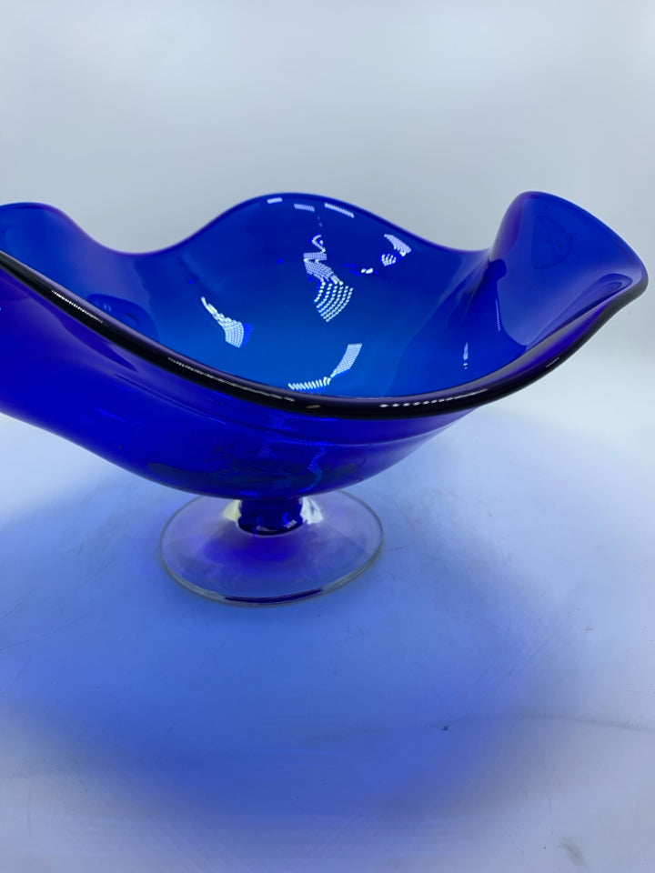BLUE WAVY GLASS PEDESTAL BOWL.