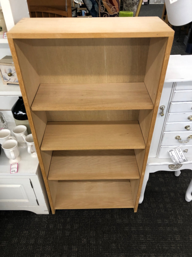 5 SHELF LIGHT WOOD BOOKCASE.