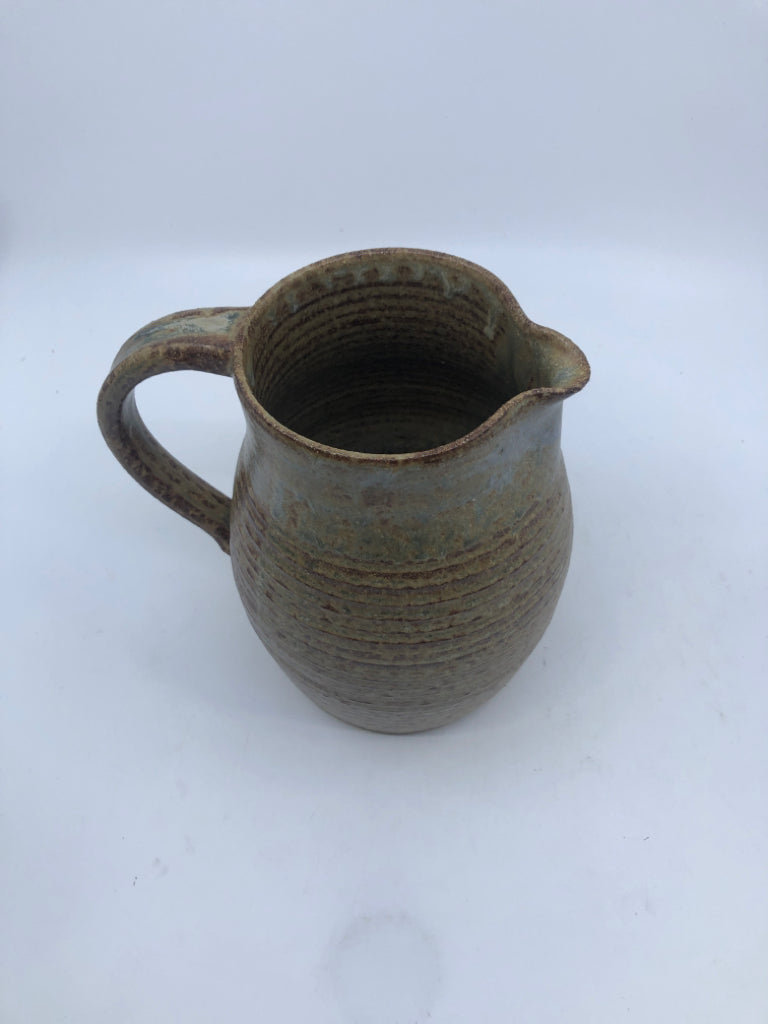 POTTERY BROWN PITCHER.