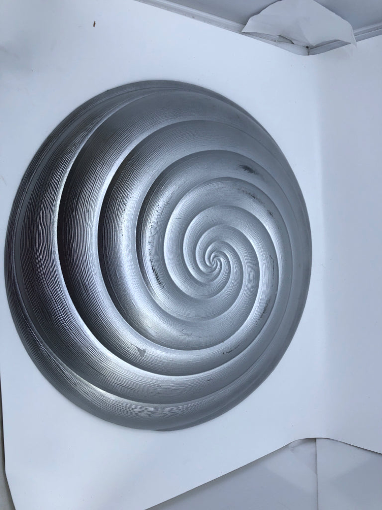 LARGE DARK SWIRL BOWL.