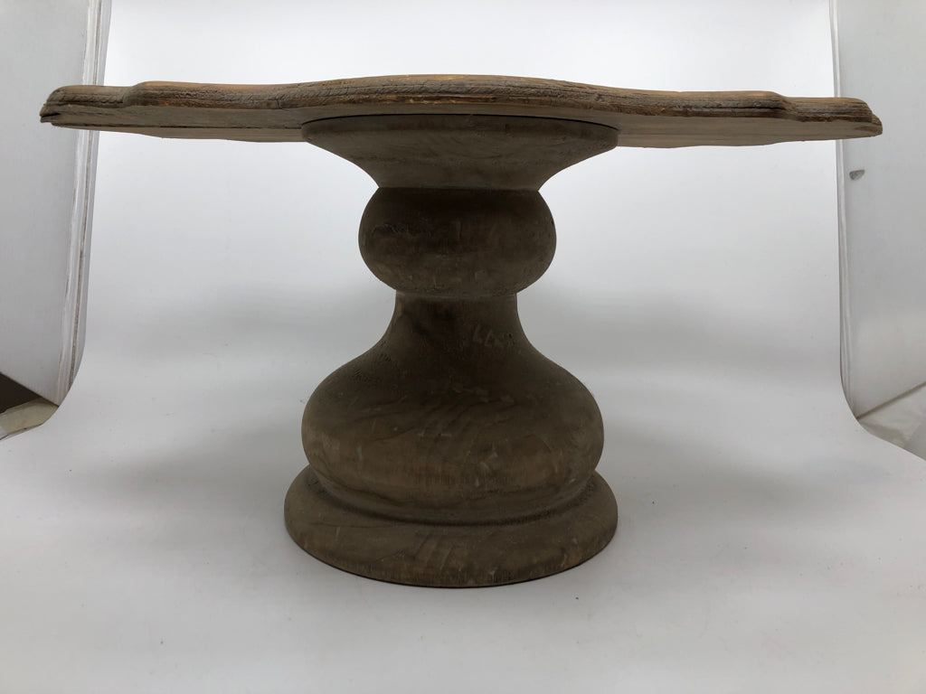 RUSTIC RAISED DISPLAY STAND.