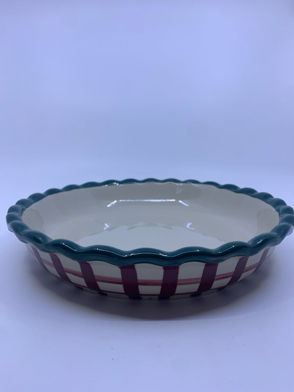 RED/GREEN PIE DISH.